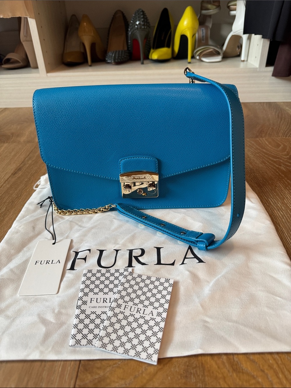 Furla Turquoise Leather Chain Strap Crossbody Bag